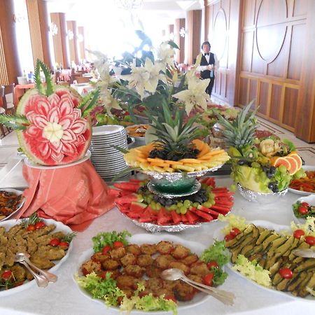 Hotel Negresco Cattolica Luaran gambar