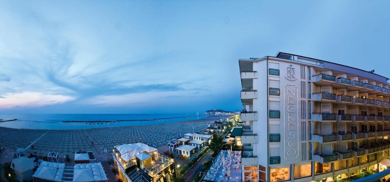 Hotel Negresco Cattolica Luaran gambar