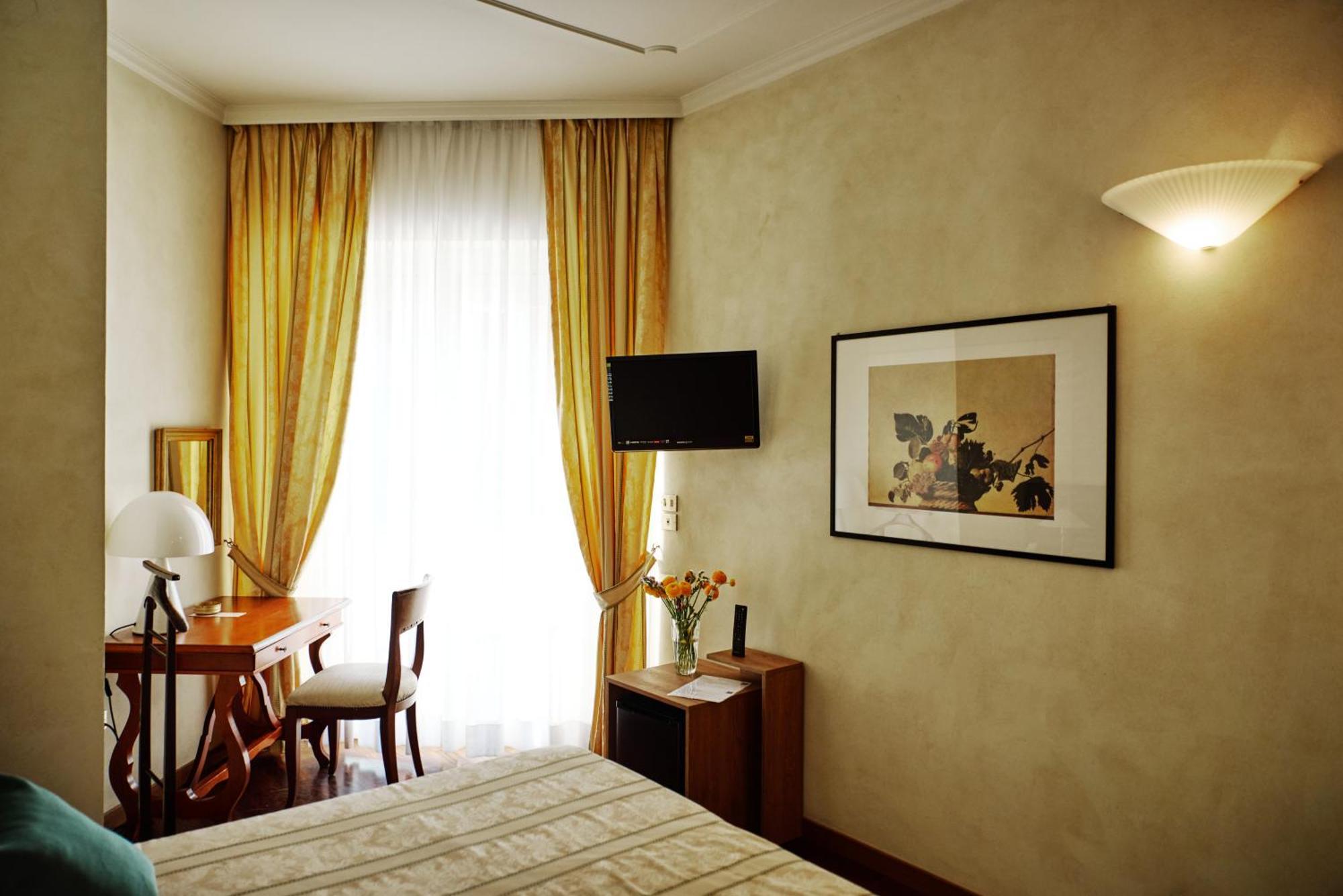 Hotel Negresco Cattolica Luaran gambar