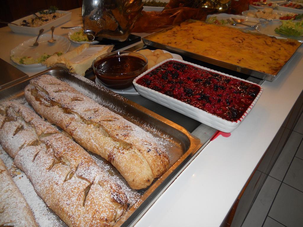 Hotel Negresco Cattolica Luaran gambar
